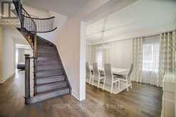 125 GARDINER DRIVE N | Bradford West Gwillimbury Ontario | Slide Image Four