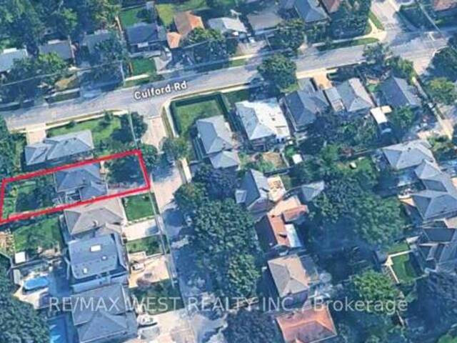 65 RIDGE POINT CRESCENT Toronto Ontario, M6M 2Z7 - 4 Bedrooms Home For Sale