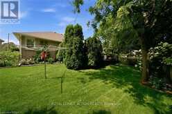 37 MC INTOSH COURT | Brantford Ontario | Slide Image Thirty-four