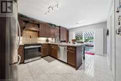 37 MC INTOSH COURT | Brantford Ontario | Slide Image Nine