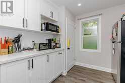 16 AINSLIE AVENUE | Hamilton Ontario | Slide Image Eight