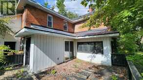 26 LAKESHORE ROAD W | Oro-Medonte Ontario | Slide Image Four