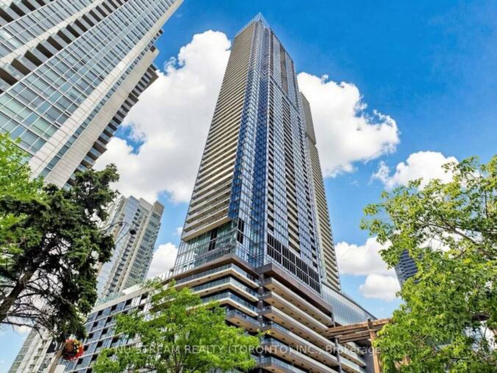 4805 - 3 CONCORD CITYPLACE WAY, Toronto, Ontario M5V 0X4