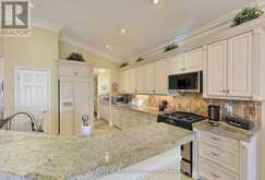 158 LEGENDARY TRAIL | Whitchurch-Stouffville Ontario | Slide Image Eleven