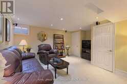 158 LEGENDARY TRAIL | Whitchurch-Stouffville Ontario | Slide Image Twenty-six