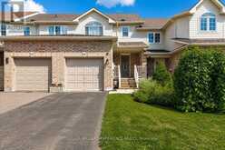 10 SUNSET PLACE | Barrie Ontario | Slide Image Two