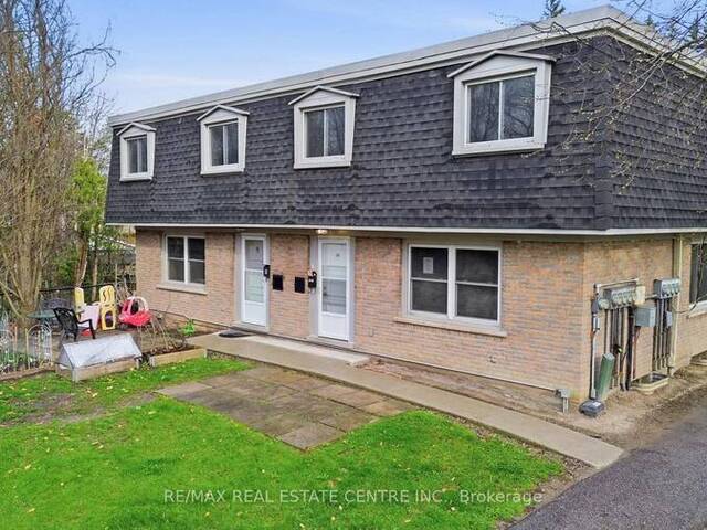 10 - 76 BORDEN PARKWAY Kitchener Ontario, N2M 3T4 - 3 Bedrooms Condo For Sale