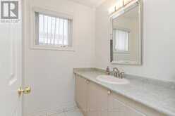 4 DIVINE DRIVE | Whitby Ontario | Slide Image Thirty-four