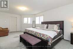 4 DIVINE DRIVE | Whitby Ontario | Slide Image Forty-three