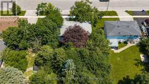 57 BERNICK DRIVE | Barrie Ontario | Slide Image Thirteen