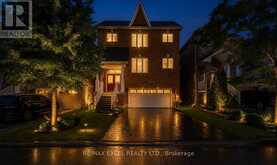 44 MATTHEW BOYD CRESCENT | Newmarket Ontario | Slide Image One