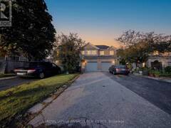 787 AVOCADO CRESCENT Mississauga Ontario, L5W 1H4