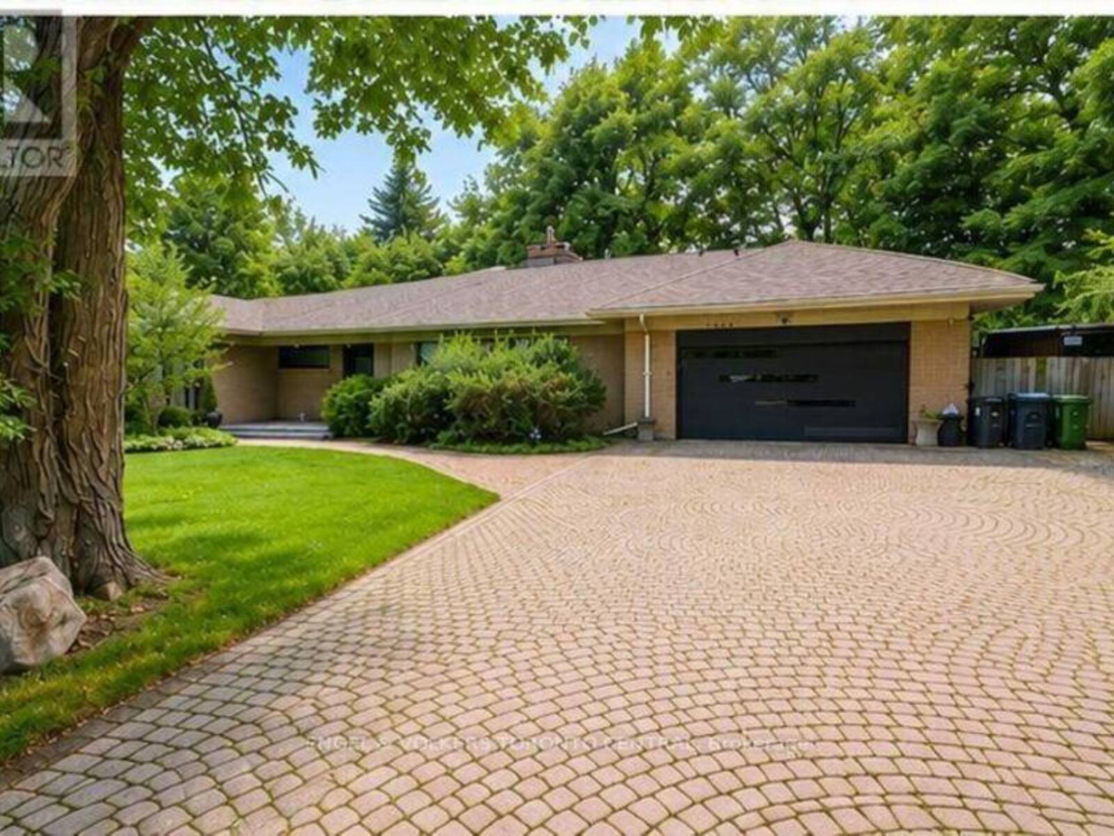 2424 BAYVIEW AVENUE, Toronto, Ontario M2L 1A3