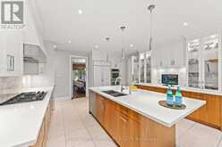 75 ARNOLD AVENUE | Vaughan Ontario | Slide Image Thirteen