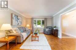 330 HICKORY CIRCLE | Oakville Ontario | Slide Image Six