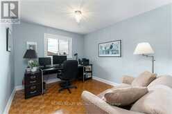 330 HICKORY CIRCLE | Oakville Ontario | Slide Image Seventeen
