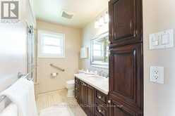 330 HICKORY CIRCLE | Oakville Ontario | Slide Image Fifteen