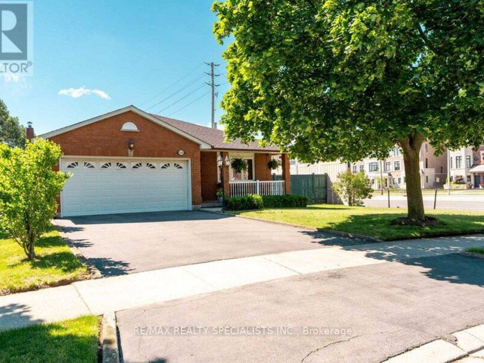 330 HICKORY CIRCLE, Oakville, Ontario L6H 4T5
