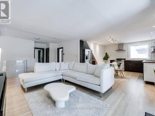 204 ELLERSLIE AVENUE Toronto Ontario, M2N 1Y4 - 4 Bedrooms Home For Sale