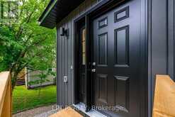 29 PAVILLION ROAD | Kawartha Lakes Ontario | Slide Image Five