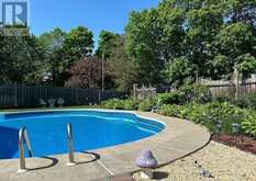 915 CATSKILL DRIVE E | Oshawa Ontario | Slide Image Thirty