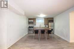 4 BYNG AVENUE | Toronto Ontario | Slide Image Forty-three