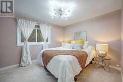77 MCCRANEY STREET W | Oakville Ontario | Slide Image Nine