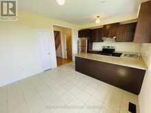 32 SHIFF CRESCENT | Brampton Ontario | Slide Image Eleven