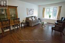 97 RIVERGLEN DRIVE | Georgina Ontario | Slide Image Four