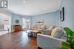 14 ROCKSPRINGS AVENUE | Richmond Hill Ontario | Slide Image Eleven