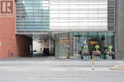 5008 - 180 UNIVERSITY AVENUE | Toronto Ontario | Slide Image Nine