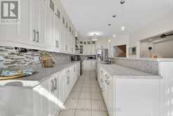 12 ARIA LANE | Brampton Ontario | Slide Image Thirteen