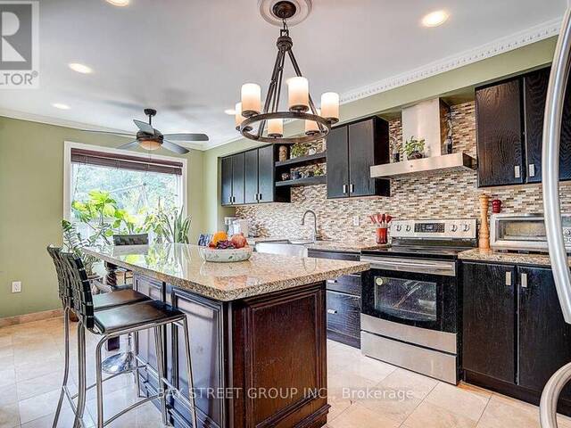 304 CHARLTON AVENUE Vaughan Ontario, L4J 6H4 - 4 Bedrooms Home For Sale