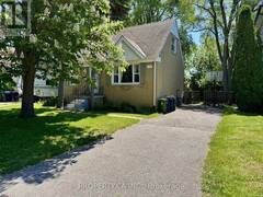 109 PLEASANT AVENUE Toronto Ontario, M2M 1M2