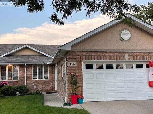 1576 BLUE HERON DRIVE Windsor Ontario, N8P 1L6 - 2 Bedrooms Home For Sale