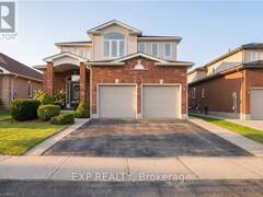 6 COUNTRY CLAIR STREET Kitchener Ontario, N2A 4J9