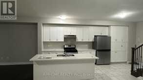 52 LIAM LANE | Markham Ontario | Slide Image Twelve