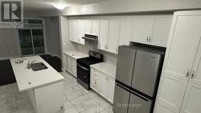 52 LIAM LANE | Markham Ontario | Slide Image Four