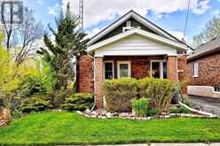 116 BUCKINGHAM AVENUE | Oshawa Ontario | Slide Image One