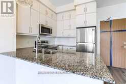 607 - 128 GROVEWOOD COMMON | Oakville Ontario | Slide Image Six