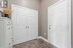 38 WEAVER DRIVE | Hamilton Ontario | Slide Image Thirteen