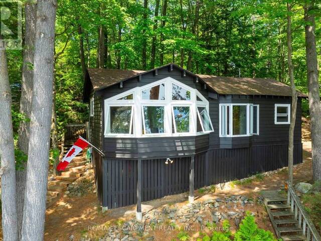 1009 FOGO STREET MacTier Ontario, P0C 1H0 - 2 Bedrooms Waterfront Home For sale