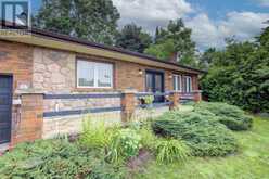 89 KING STREET | Angus Ontario | Slide Image Two