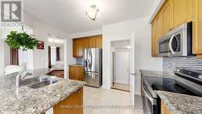 6 HOMERTON AVENUE | Richmond Hill Ontario | Slide Image Ten