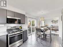330 CHERYL MEWS BOULEVARD | Newmarket Ontario | Slide Image Sixteen