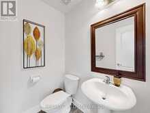 330 CHERYL MEWS BOULEVARD | Newmarket Ontario | Slide Image Eight