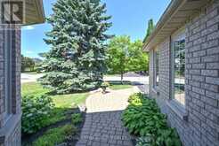 908 SCHAEFFER OUTLOOK | Newmarket Ontario | Slide Image Three