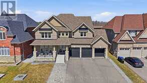 107 RUGMAN CRESCENT | Springwater Ontario | Slide Image Three