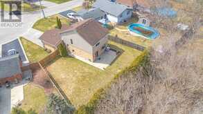 200 MORRISON DRIVE | Caledonia Ontario | Slide Image Thirty-two