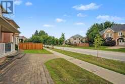 20 FERN AVENUE | Richmond Hill Ontario | Slide Image Six